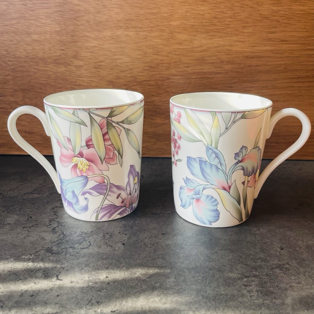 VTG Studio Nova Floral Bone China Coffee Cups Sommerset Y1533 Thailand Cottage